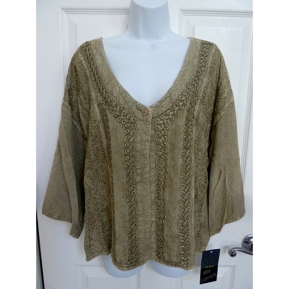 Mlle Gabrielle Plus Size 14W Cropped Bolero Jacket Shrug Green Embroidered NWT